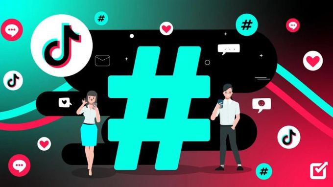 Đặt tiêu đề và hashtag giật tít