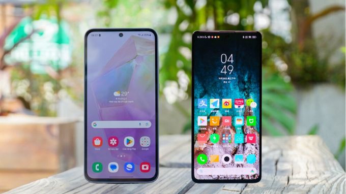 So sánh Galaxy A35 và Redmi Note 12 Pro: Màn hình máy nào lớn hơn?​