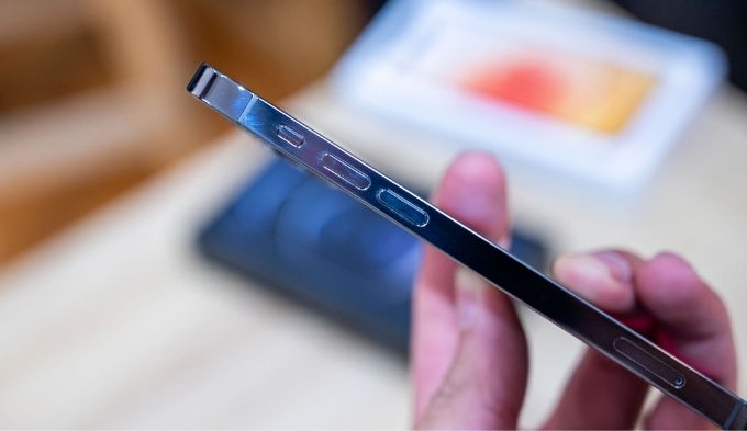 Tăng âm lượng bằng phím cứng trên iPhone