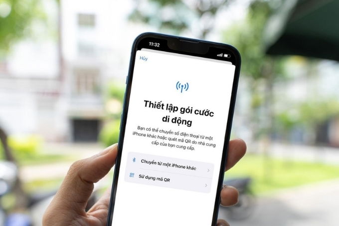 Hướng dẫn chi tiết cách lấy lại eSIM trên iPhone