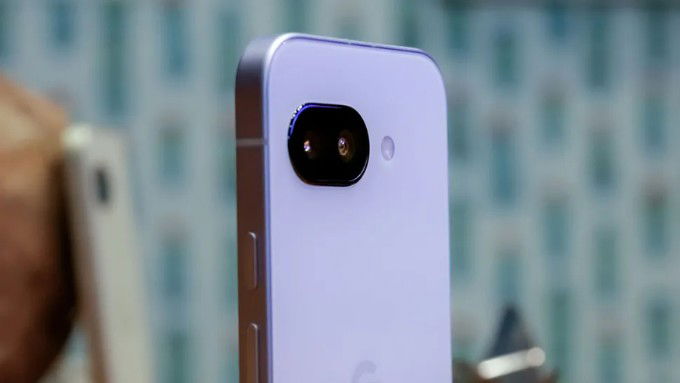 Cụm camera kép của Google Pixel 9a
