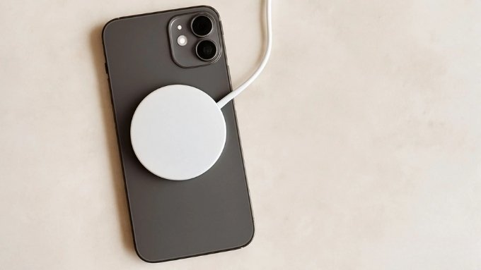 co-nen-su-dung-magsafe-xtmobile