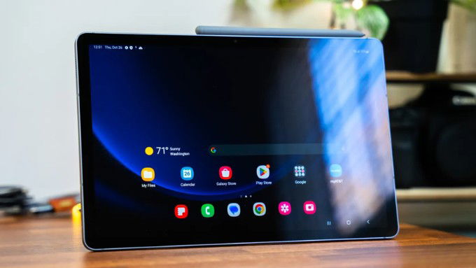 Đánh giá Galaxy Tab S9 FE về pin sạc