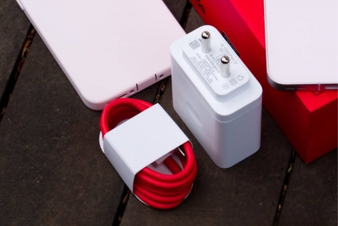 Đánh giá OnePlus 13s về pin sạc