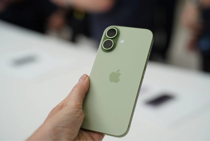 iPhone 17 màu Xanh Lá Xô Thơm hợp mệnh gì?