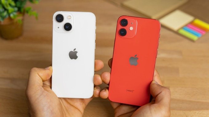 iPhone 12 mini, iPhone 13 mini