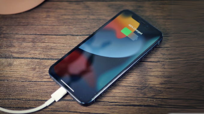 Cách khắc phục iPhone đang sạc bị dừng - 3