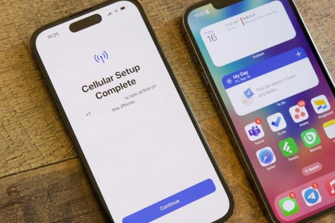 Khi nào cần lấy lại eSIM trên iPhone?