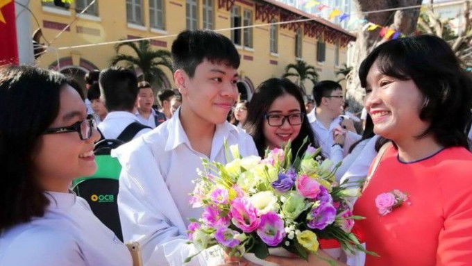 Lời chúc 8/3 hay, ý nghĩa dành tặng cô giáo