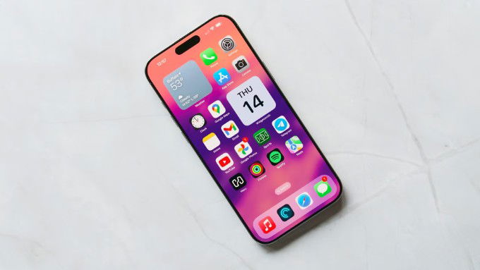 Màn hình iPhone 16 Pro Max