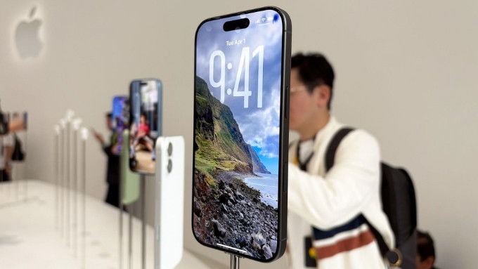 Dung lượng pin iPhone 17 bao nhiêu mAh?