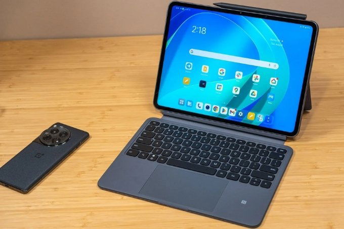 So sánh OnePlus Pad 3 và OnePlus Pad 2 về bàn phím, bút cảm ứng