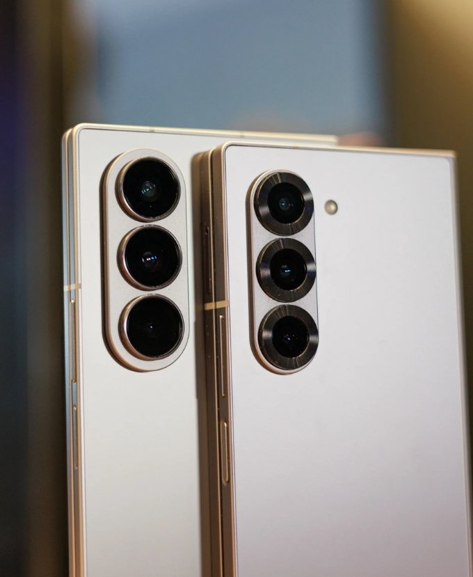 so-sanh-samsung-galaxy-z-fold-7-va-galaxy-z-fold-6-ve-camera-2-xtmobile