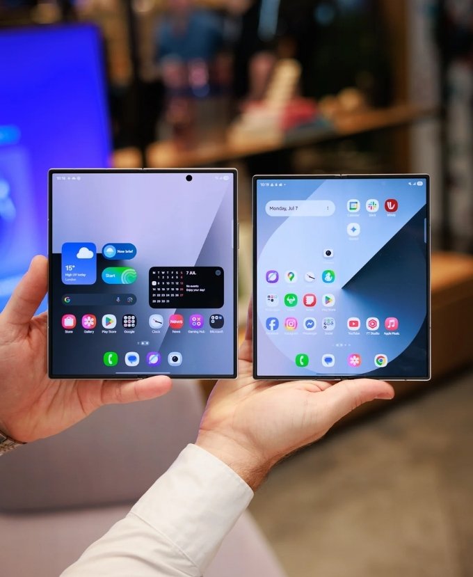 so-sanh-samsung-galaxy-z-fold-7-va-galaxy-z-fold-6-ve-man-hinh-trong-xtmobile