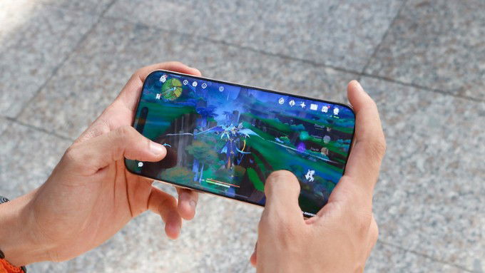 So sánh Xiaomi 15 Ultra và iPhone 16 Pro Max về hiệu năng