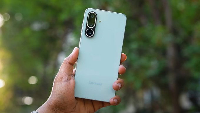 Thiết kế bên ngoài Galaxy M56