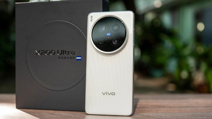 Thiết kế Vivo X200 Ultra