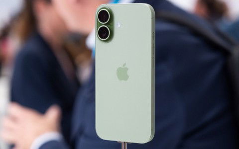 iPhone 17 màu Xanh Lá Xô Thơm hợp mệnh gì