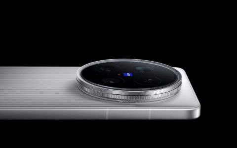 Vivo X300 Ultra rò rỉ thông tin camera, hứa hẹn khả năng chụp ảnh ấn tượng