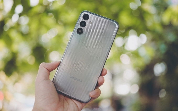 top-dien-thoai-chay-grab-1-xtmobile