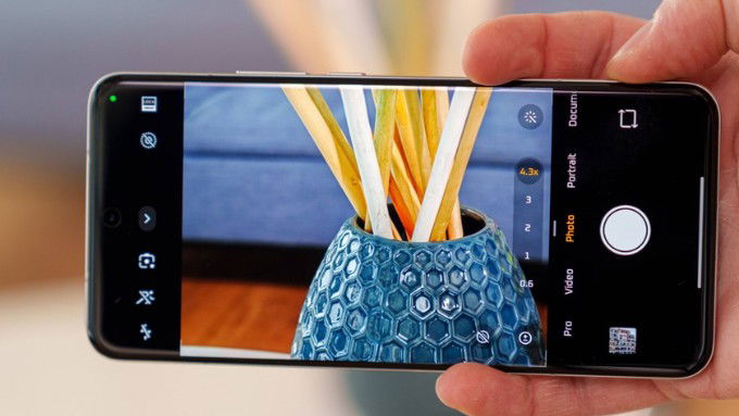 Xu hướng smartphone 2025 camera tele cải tiến