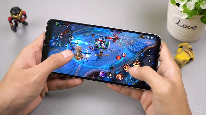 Galaxy A70 được trang bị cấu hình mạnh mẽ, pin lên tới 4500mAh