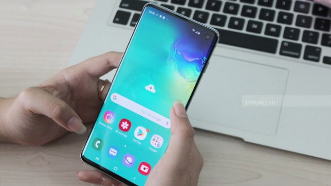 Camera selfie của Galaxy S10 khá độc đáo