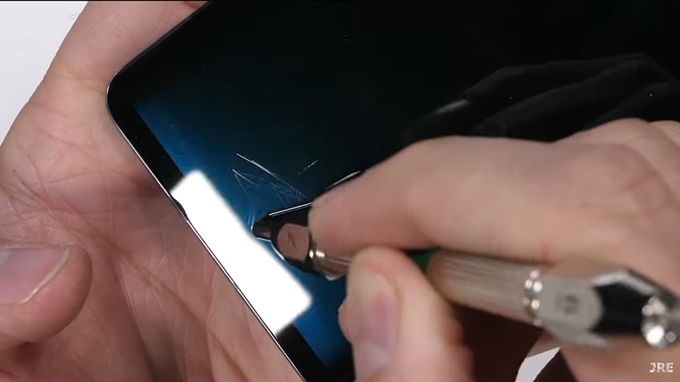 Thử thách khả năng chống xước trên Huawei P30 Pro
