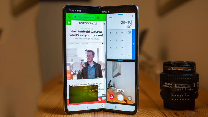 giao diện của các ứng dụng Android trên màn hình lớn Galaxy Fold không đẹp