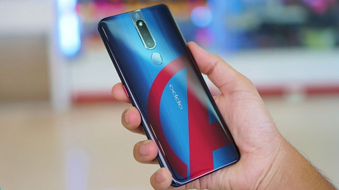 Oppo F11 Pro Avengers Edition sở hữu thiết kế độc đáo