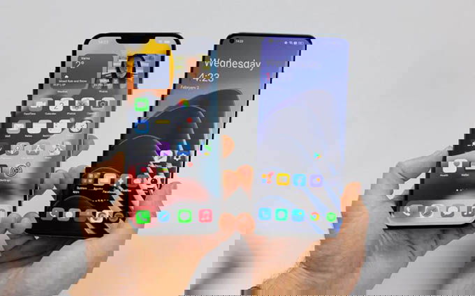 Màn hình OnePlus 10 Pro và iPhone 13 Pro Max đều có kích thước 6,7 inch