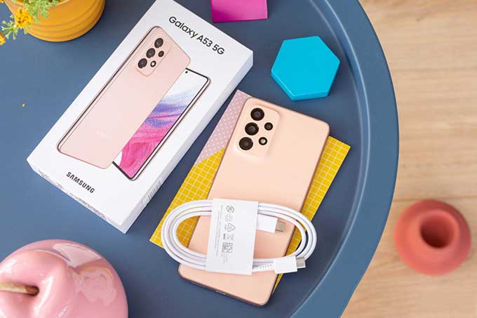 So sánh toàn diện 007Win6 thể thao, đá gà, bắn cá, game bài, nổ hũ Reno 7 Z 5G và 007Win nhà cái Galaxy A53 pin