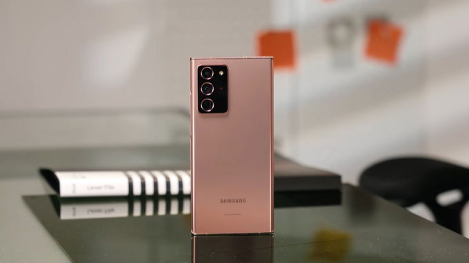Thiết kế Galaxy Note 20 Ultra rất sang trọng và đẳng cấp 
