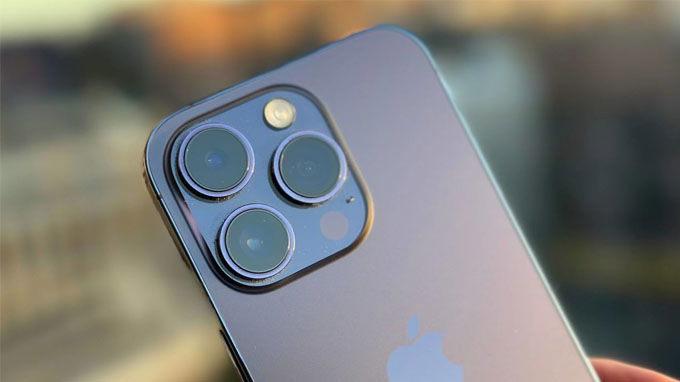 Hệ thống camera của iPhone 14 Pro 256GB và iPhone 14 Pro Max 128GB có chất lượng ngang nhau