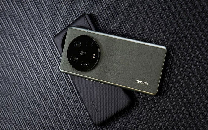 Xiaomi 13 Ultra nổi bật với mô-đun camera hình tròn ở mặt sau