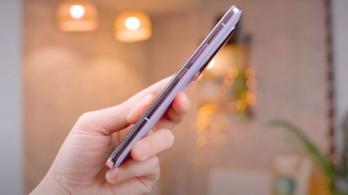Cạnh viền của Honor Magic 6 Ultimate