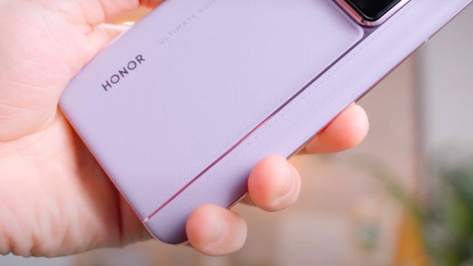 Chất liệu da của Honor Magic 6 Ultimate