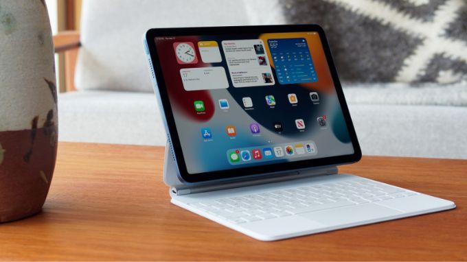 Làm việc, học tập cả ngày dài không lo hết pin cùng iPad Air 5 256GB Wifi 