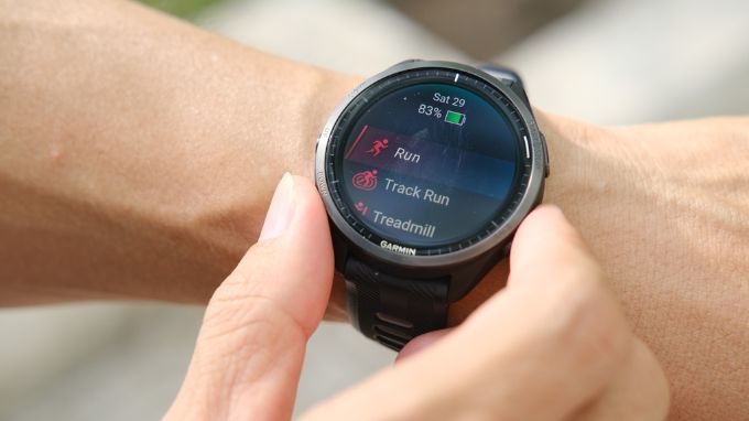 Đồng hồ Garmin Forerunner 965