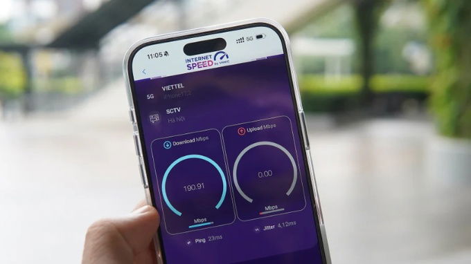 Kết nối 5G và Wi-Fi 7 tốc độ cao