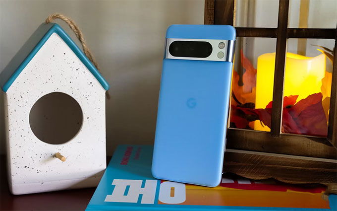 Google Pixel 8 Pro đi kèm với bộ ba ống kính