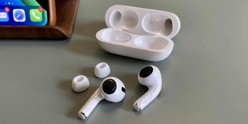 Tổng hợp cách vệ sinh AirPods đúng cách cho tất cả phiên bản