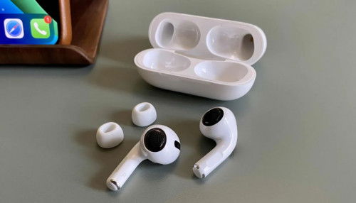 Tổng hợp cách vệ sinh AirPods đúng cách cho tất cả phiên bản