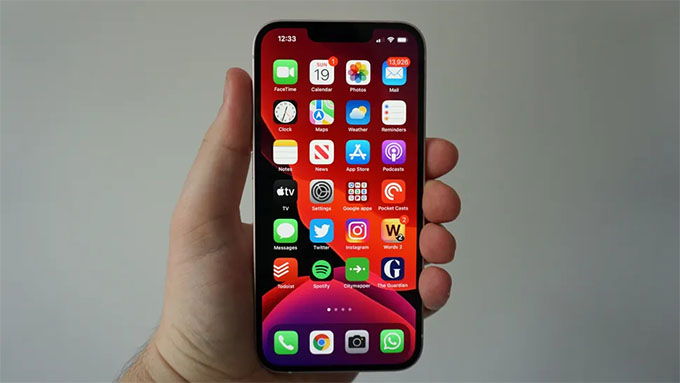 iPhone 13 128GB cũ 97% sở hữu màn hình 6,1 inch