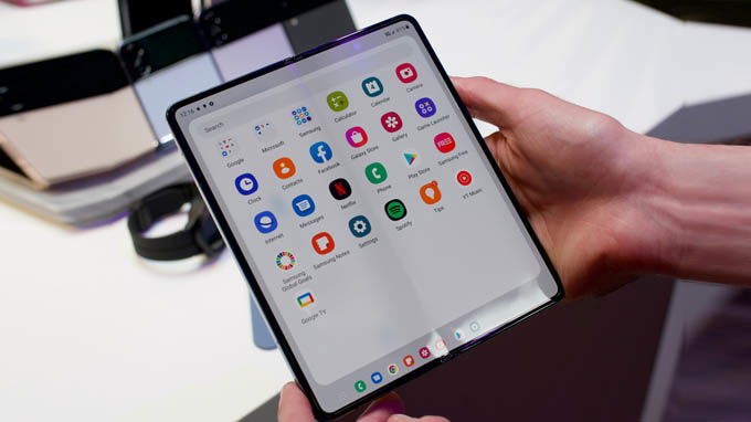 Galaxy Z Fold 4 256GB cũ Hàn