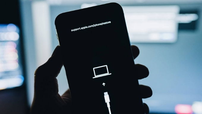 Cách xoá iPhone như mới bằng phần cứng