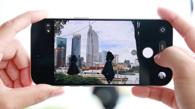 Zoom 2X đạt chuẩn quang học