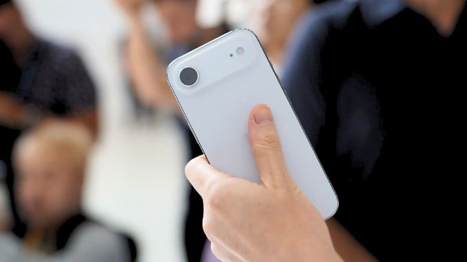 Công nghệ giúp iPhone Air đạt trọng lượng siêu nhẹ