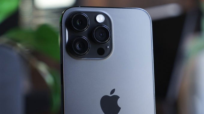 Hệ thống camera chuyên nghiệp, quay chụp tốt