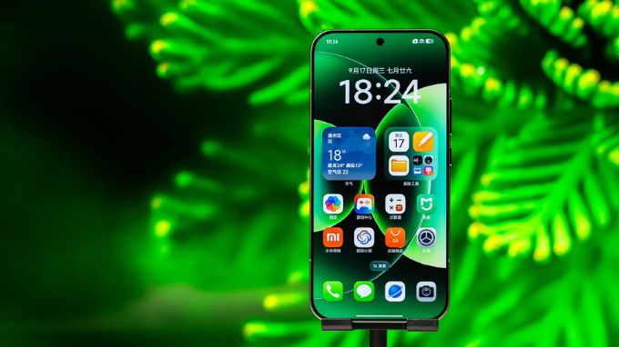 Màn hình chính của Xiaomi 17 Pro Max sử dụng tấm nền LTPO AMOLED M10